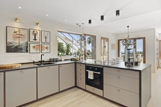 3 soverom Leilighet til salgs i Nueva Andalucia, Marbella med svømmebasseng garasje - € 1 970 000 (Ref: 8940676)