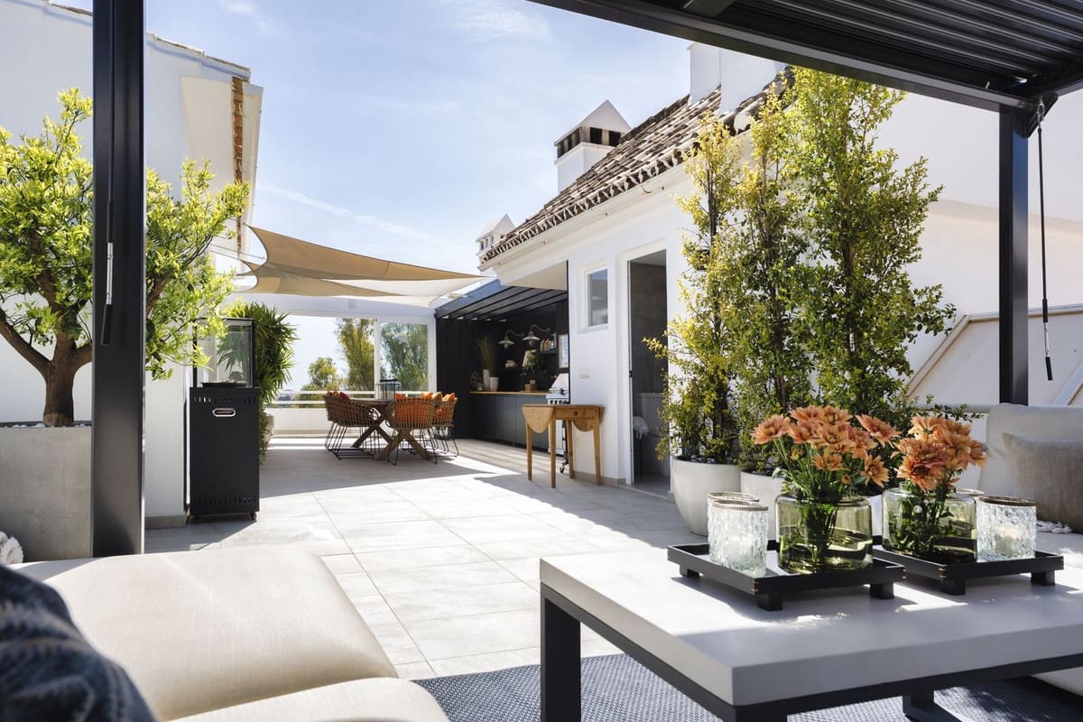 3 bedroom Apartment for sale in Nueva Andalucia with pool garage - € 1,970,000 (Ref: 8940676)