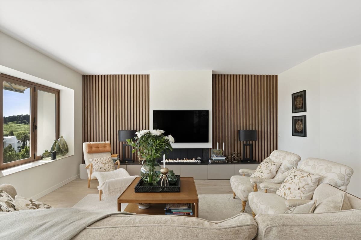 3 bedroom Apartment for sale in Nueva Andalucia with pool garage - € 1,970,000 (Ref: 8940676)