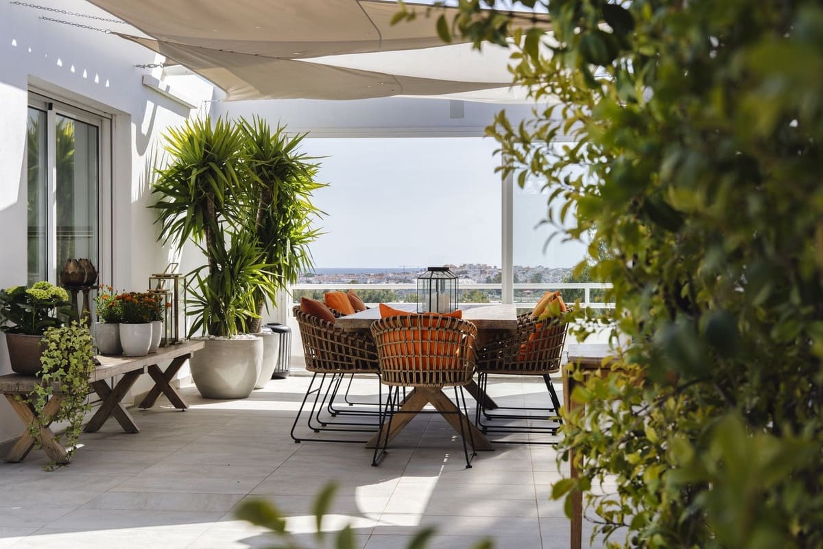 3 bedroom Apartment for sale in Nueva Andalucia with pool garage - € 1,970,000 (Ref: 8940676)