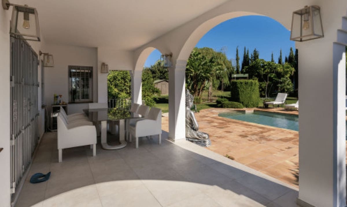 Chalet de 5 habitaciones en Benahavís en venta con piscina garaje - 1.495.000 € (Ref: 8940801)