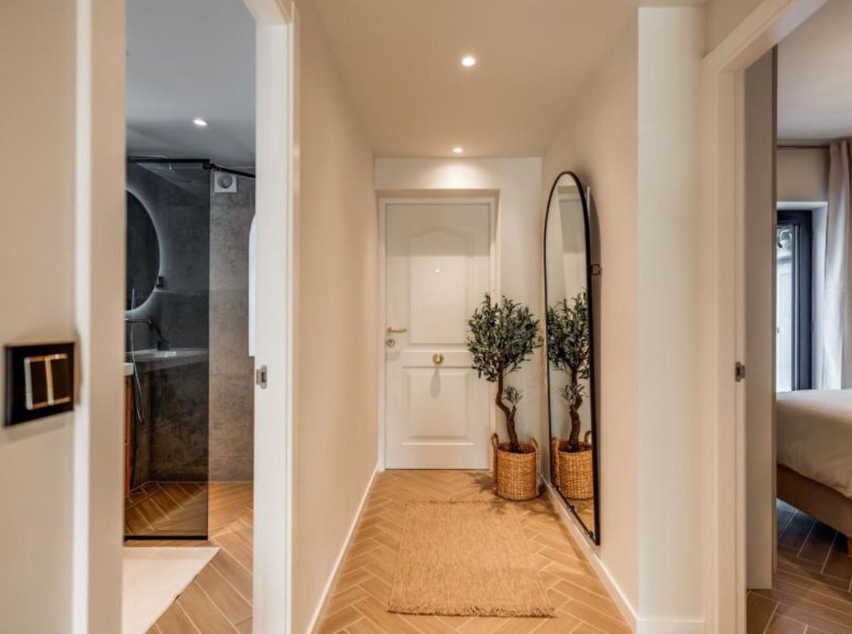 4 soveværelse Byhus til salg i Aloha Golf med swimmingpool garage - € 1.395.000 (Ref: 8942109)