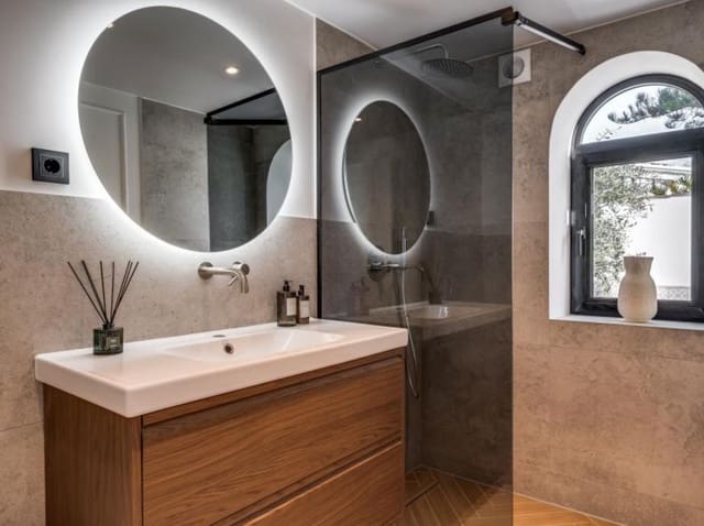 4 soverom Hus til salgs i Aloha Golf, Marbella med svømmebasseng garasje - € 1 349 000 (Ref: 8942109)