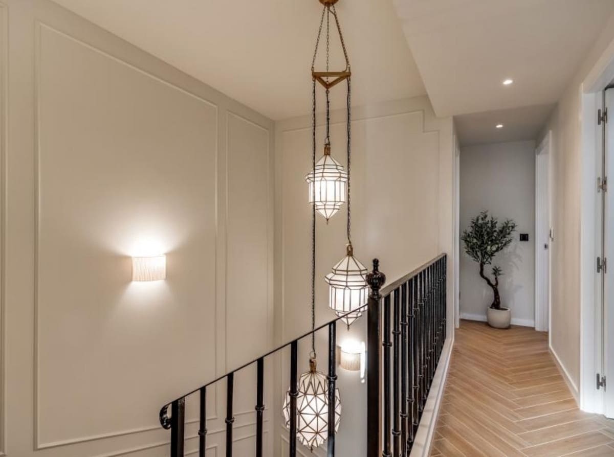 4 bedroom Townhouse for sale in Aloha Golf with pool garage - € 1,349,000 (Ref: 8942109)