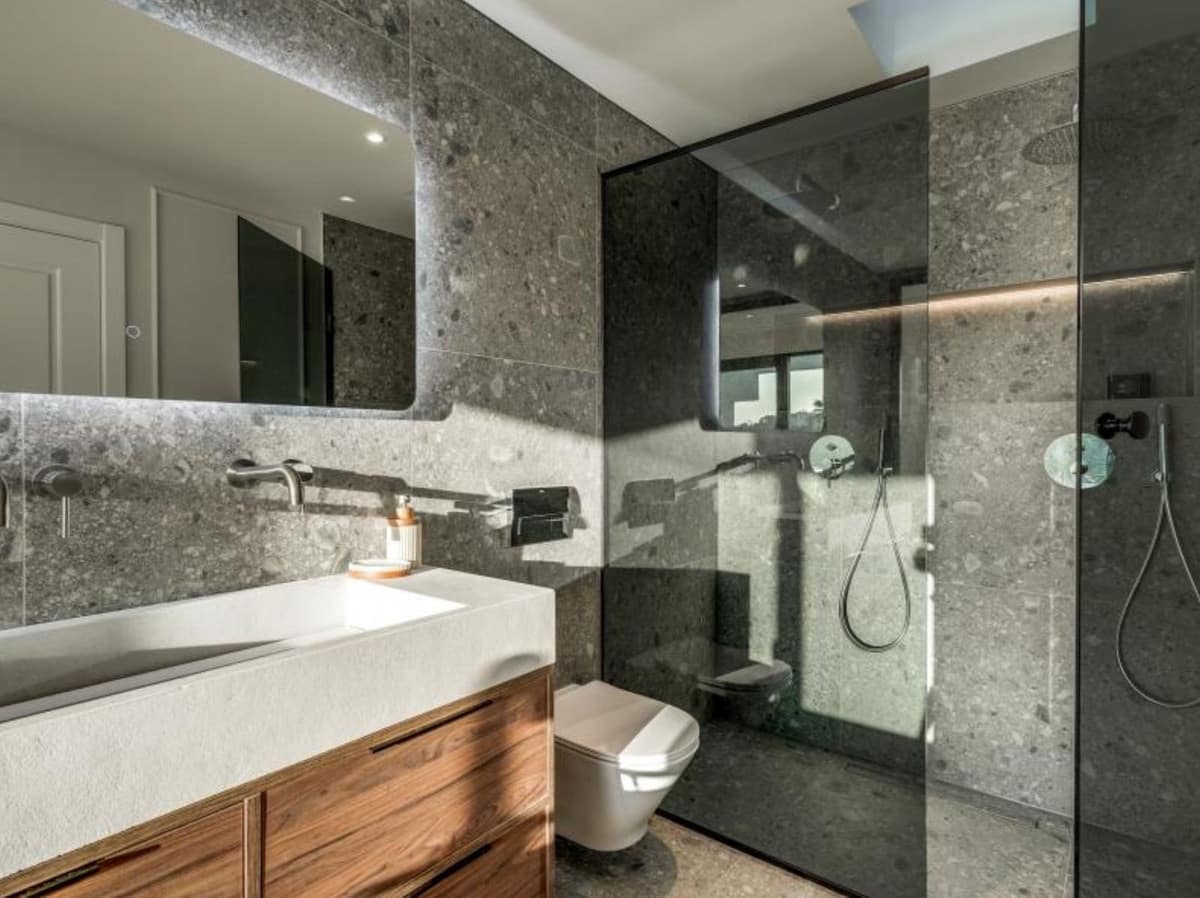 4 bedroom Townhouse for sale in Aloha Golf with pool garage - € 1,349,000 (Ref: 8942109)