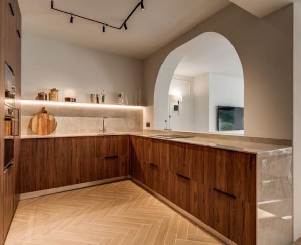 4 soveværelse Byhus til salg i Aloha Golf, Marbella med swimmingpool garage - € 1.349.000 (Ref: 8942109)