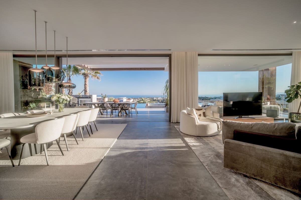 6 quarto Moradia para venda em La Quinta com piscina garagem - 10 995 000 € (Ref: 8953747)