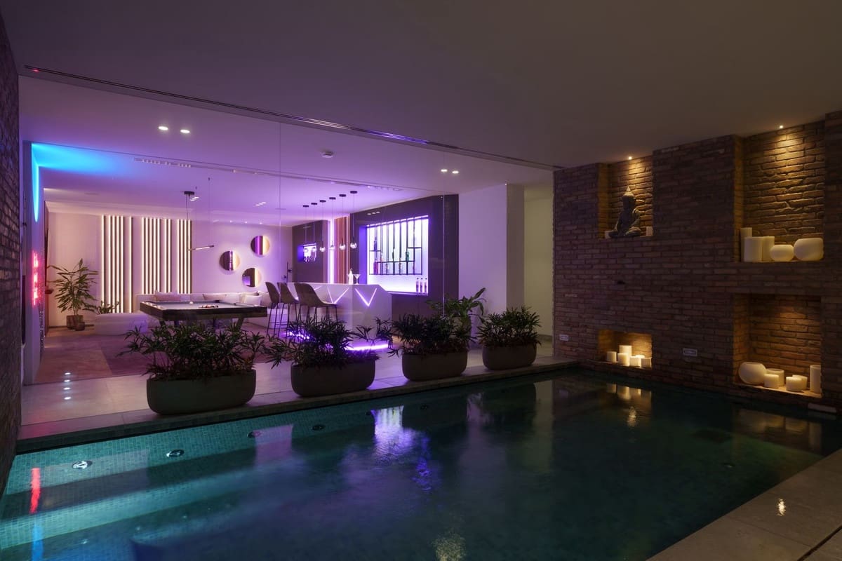 6 quarto Moradia para venda em La Quinta com piscina garagem - 10 995 000 € (Ref: 8953747)