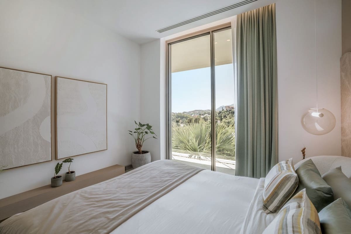 6 quarto Moradia para venda em La Quinta com piscina garagem - 10 995 000 € (Ref: 8953747)