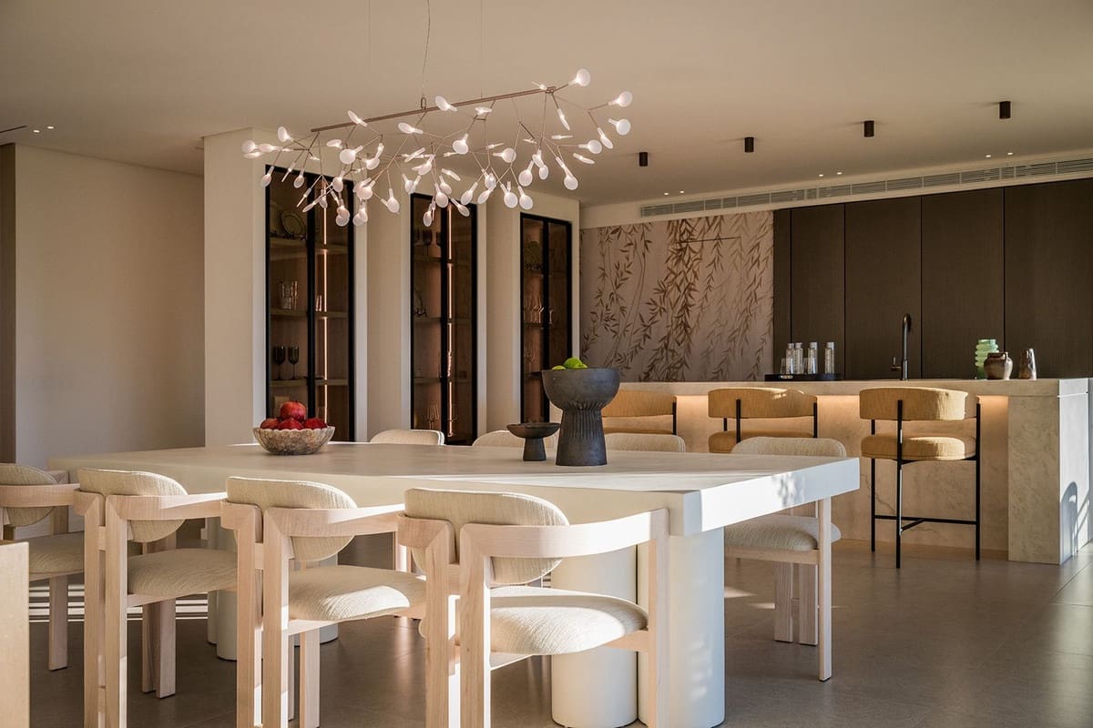 4 sypialnia Willa na sprzedaż w Nueva Andalucia z basenem garażem - 5 975 000 € (Ref: 8956028)