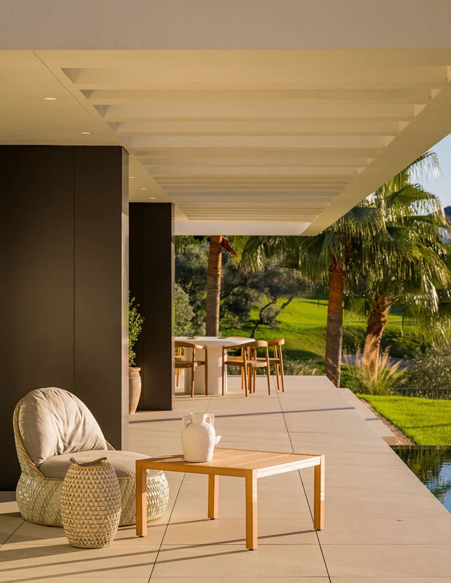 4 sypialnia Willa na sprzedaż w Nueva Andalucia z basenem garażem - 5 975 000 € (Ref: 8956028)