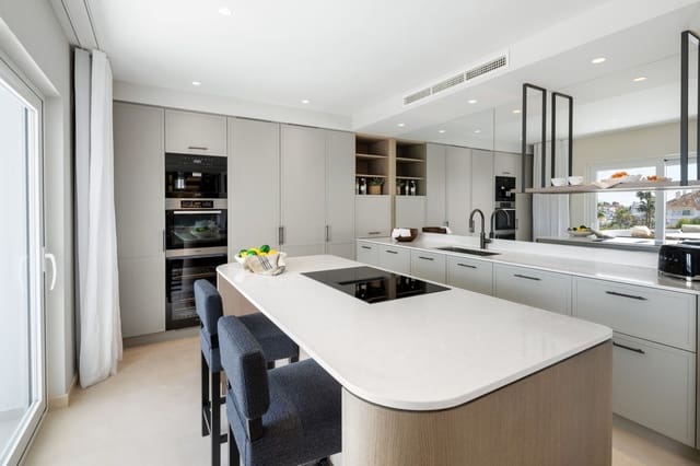 3 soverom Leilighet til salgs i Golden Mile, Marbella med svømmebasseng garasje - € 2 750 000 (Ref: 8977641)