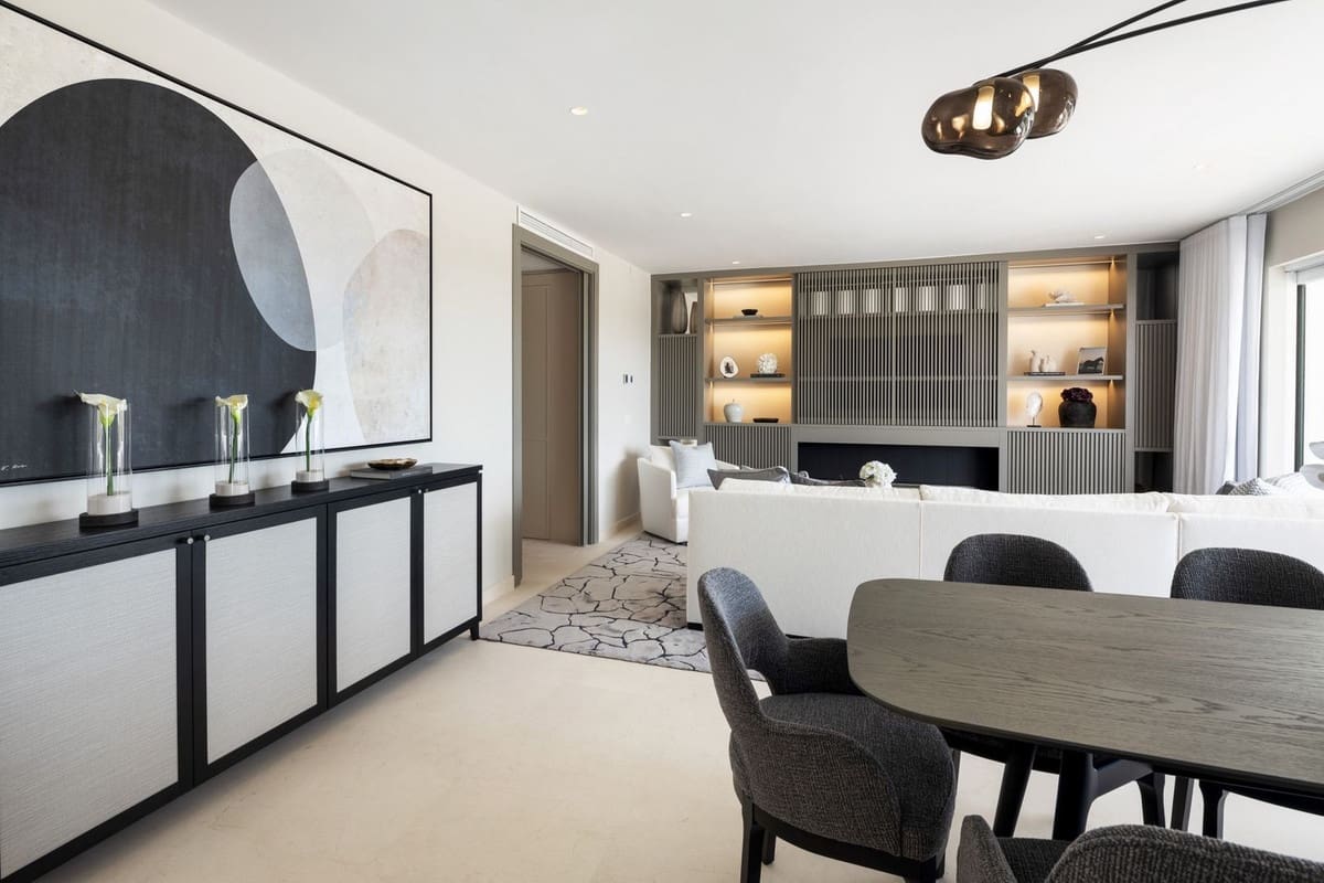 3 bedroom Apartment for sale in Golden Mile with pool garage - € 2,750,000 (Ref: 8977641)