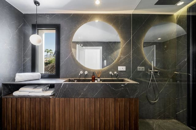 Chalet de 6 habitaciones en Nueva Andalucia, Marbella en venta con piscina garaje - 4.250.000 € (Ref: 8977642)