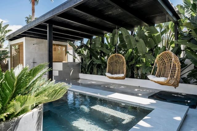 Chalet de 6 habitaciones en Nueva Andalucia, Marbella en venta con piscina garaje - 4.250.000 € (Ref: 8977642)