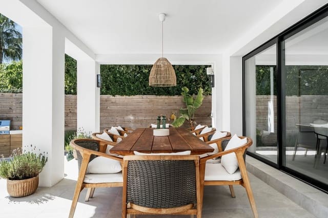 Chalet de 6 habitaciones en Nueva Andalucia, Marbella en venta con piscina garaje - 4.250.000 € (Ref: 8977642)