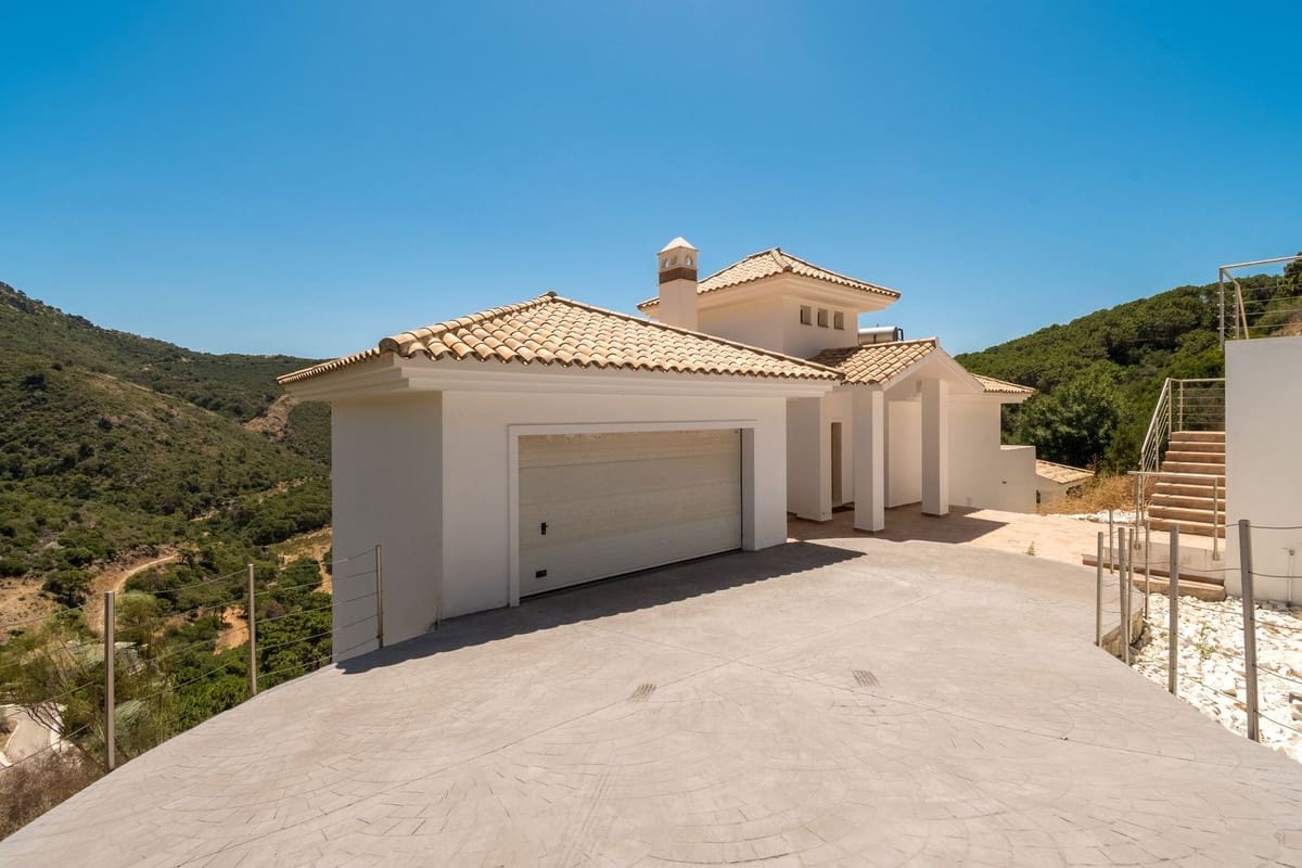 5 camera da letto Villa in vendita in Benahavis con piscina garage - 1.400.000 € (Rif: 8989945)