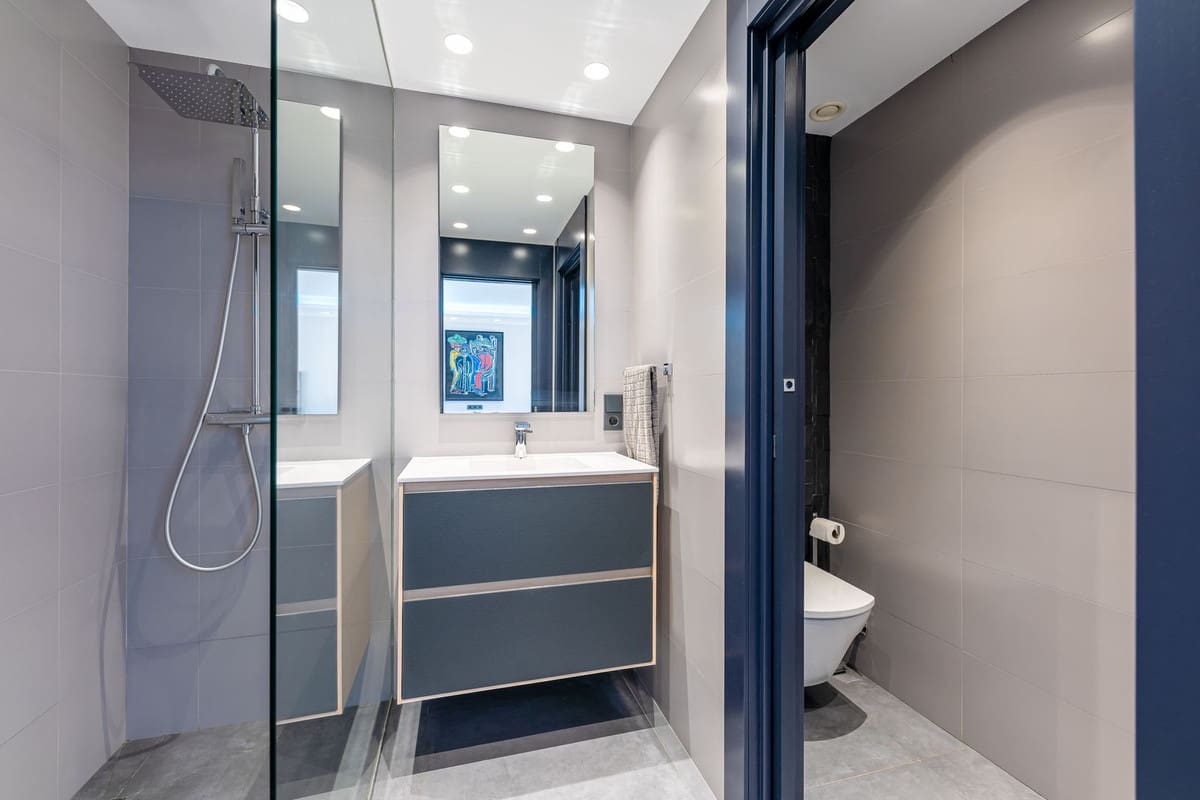 Chalet de 4 habitaciones en Mijas Costa en venta con piscina garaje - 8.100.000 € (Ref: 8997548)