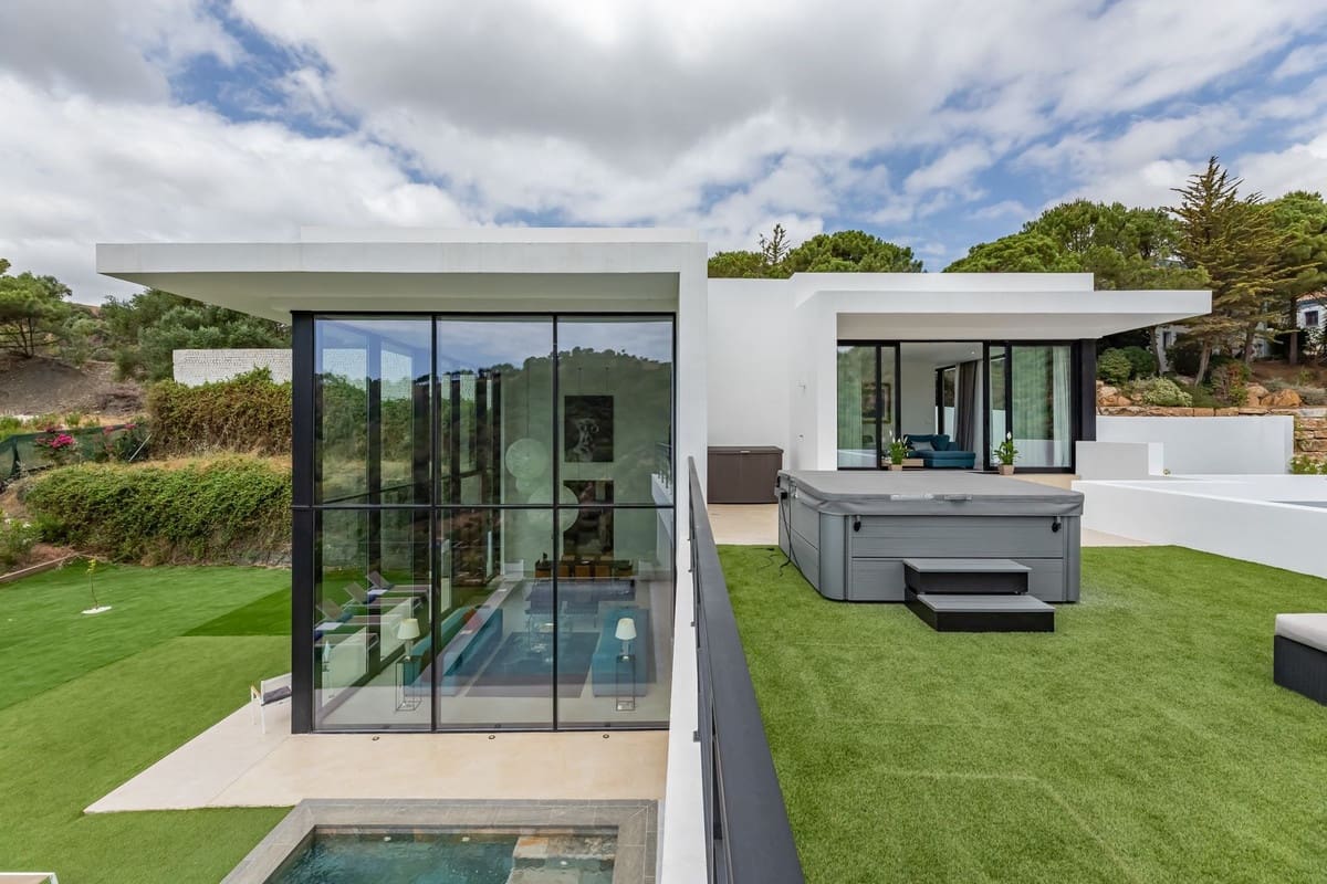 6 soveværelse Villa til salg i Benahavis med swimmingpool garage - € 4.250.000 (Ref: 9004436)