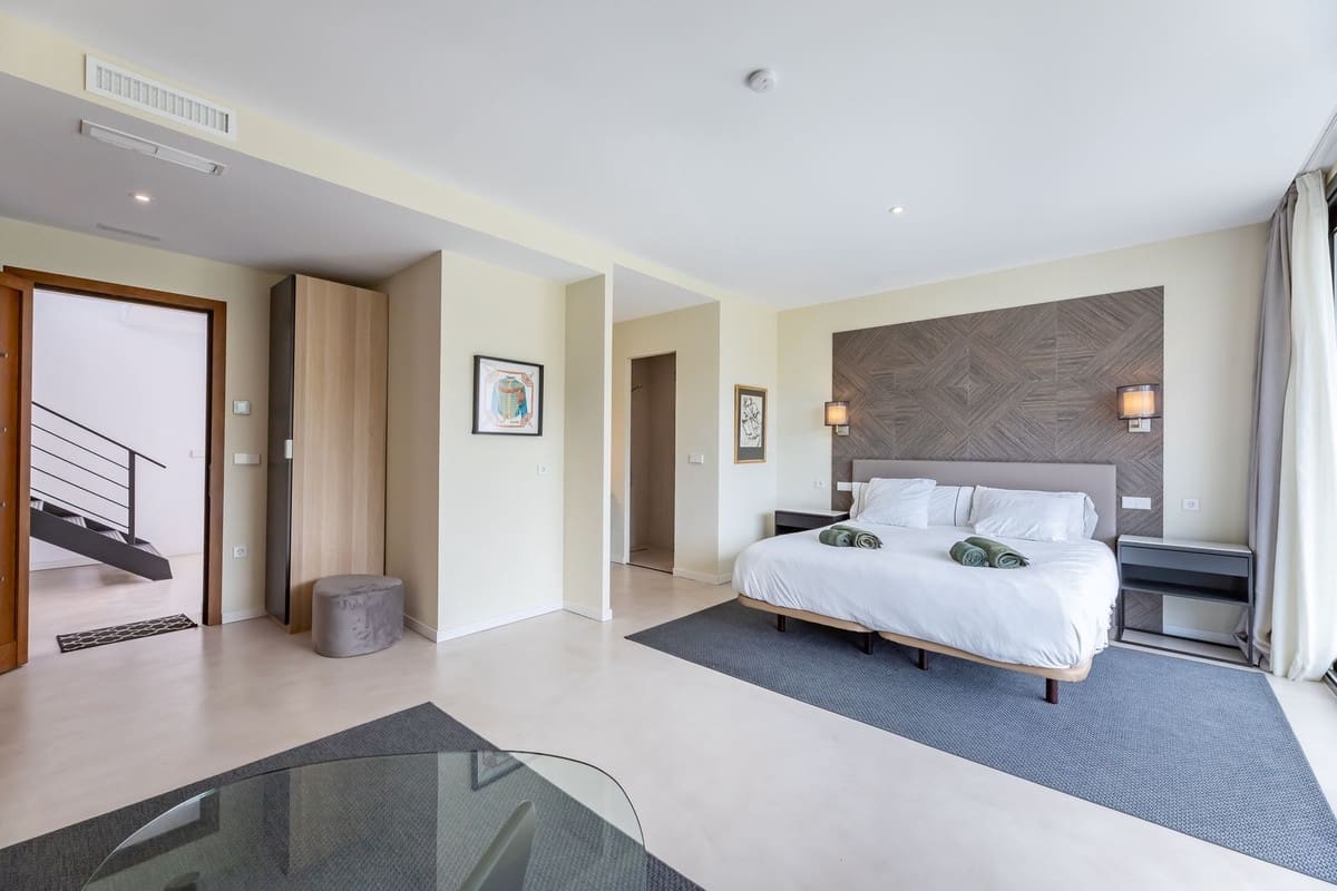 6 camera da letto Villa in vendita in Benahavis con piscina garage - 4.250.000 € (Rif: 9004436)