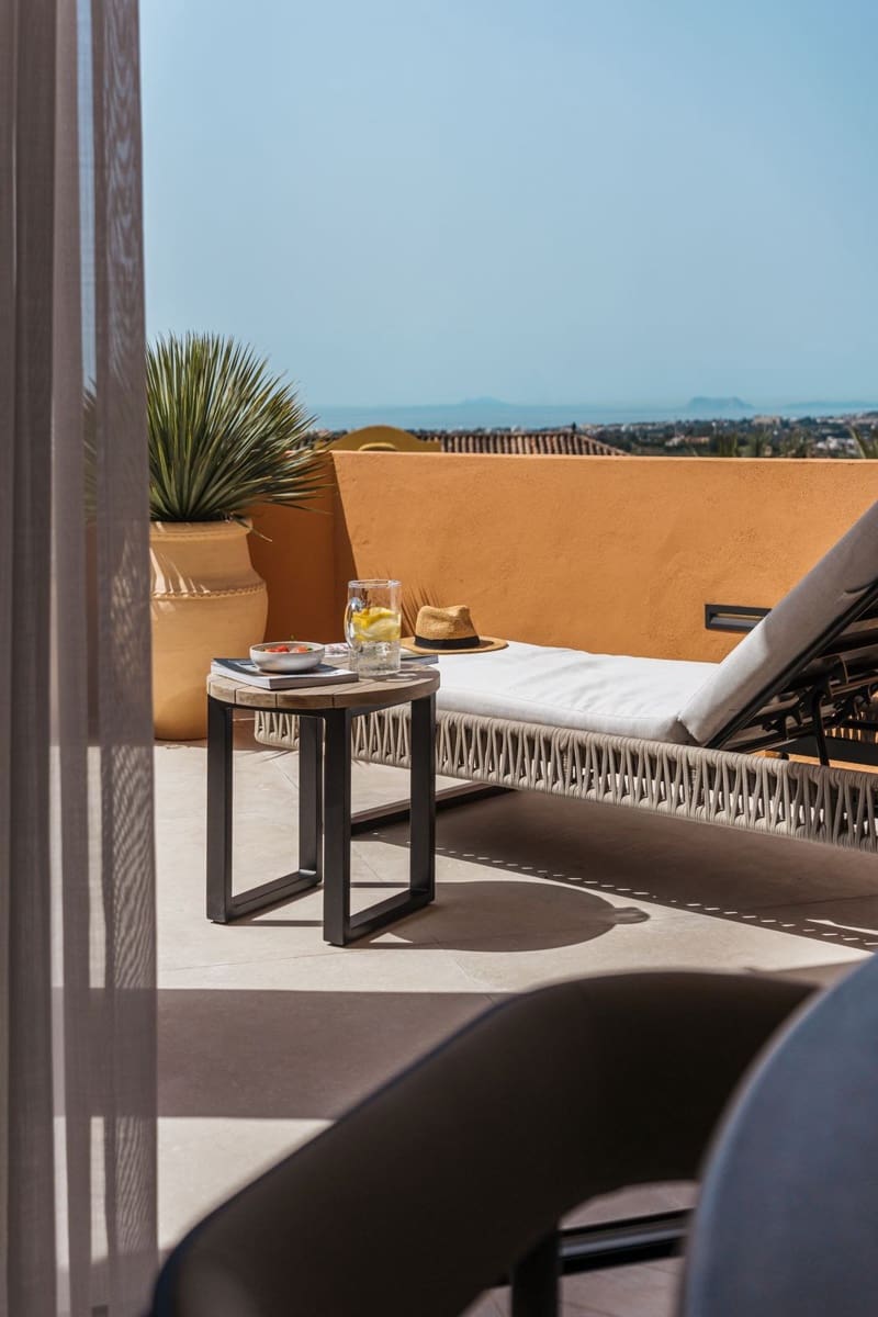 4 bedroom Apartment for sale in Nueva Andalucia with pool garage - € 2,950,000 (Ref: 9021849)