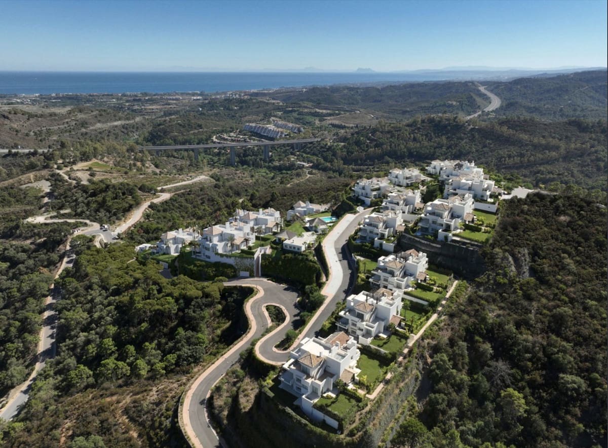 3 sovrum Lägenhet till salu i Benahavis med pool garage - 895 000 € (Ref: 9024955)