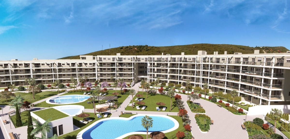 2 soverom Leilighet til salgs i La Duquesa / Puerto de la Duquesa med svømmebasseng garasje - € 318 000 (Ref: 9024960)