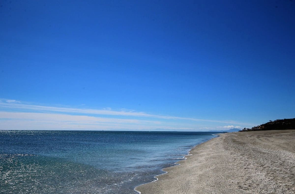 2 soveværelse Lejlighed til salg i La Duquesa / Puerto de la Duquesa med swimmingpool garage - € 318.000 (Ref: 9024960)