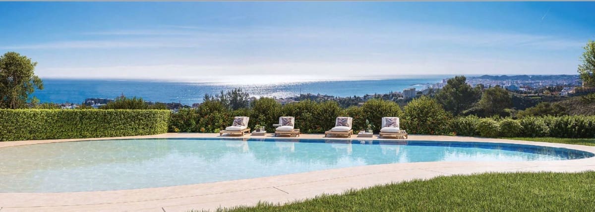 3 Zimmer Apartment zu verkaufen in Fuengirola mit Pool Garage - 785.000 € (Ref: 9025718)