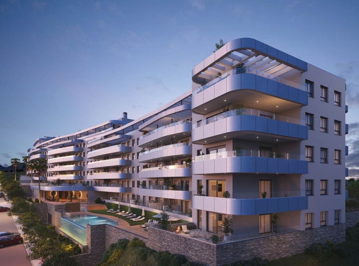 2 bedroom Apartment for sale in Torremolinos with pool garage - € 699,000 (Ref: 9025722)