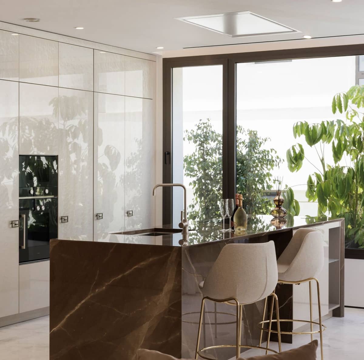 6 bedroom Apartment for sale in Golden Mile with pool garage - € 5,350,000 (Ref: 9028541)