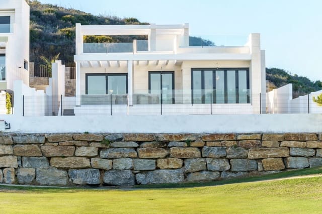 3 soverom Villa til salgs i La Cala de Mijas, Mijas med svømmebasseng garasje - € 975 000 (Ref: 9028542)