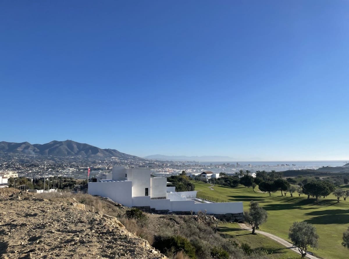 3 chambre Villa/Maison à vendre à La Cala de Mijas avec piscine garage - 975 000 € (Ref: 9028542)