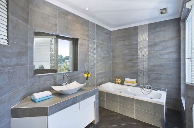 8 sypialnia Willa na sprzedaż w Elviria, Marbella z basenem garażem - 1 999 900 € (Ref: 9058140)