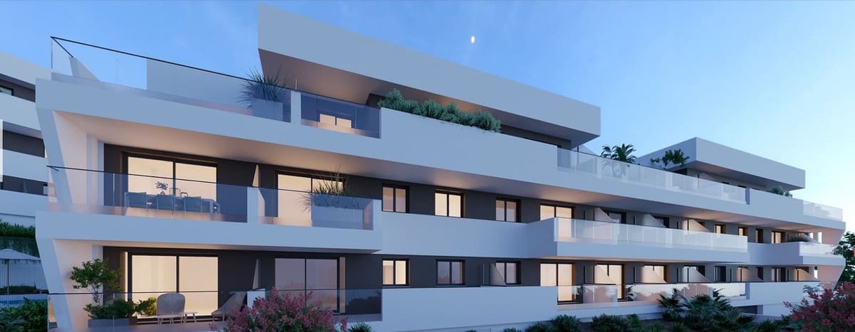 Apartamento de 3 habitaciones en Estepona en venta con piscina garaje - 384.000 € (Ref: 9064563)