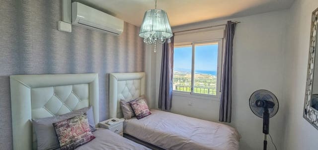 2 makuuhuone Huoneisto myytävänä paikassa Bahia de Casares, Casares mukana uima-altaan 
autotalli - 310 000 € (Ref: 9064564)