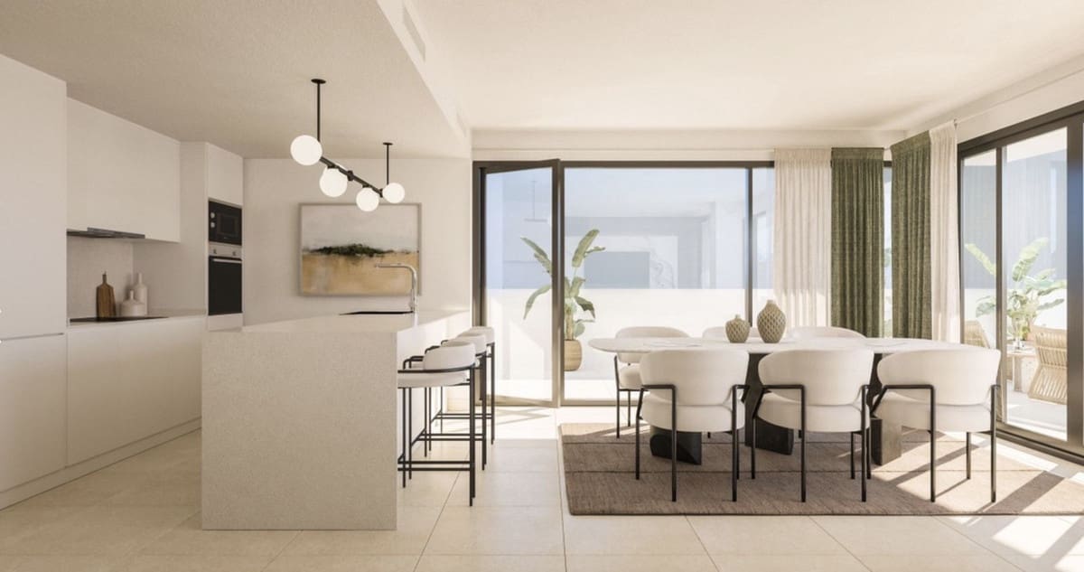 2 bedroom Apartment for sale in La Duquesa / Puerto de la Duquesa with pool garage - € 522,000 (Ref: 9064722)