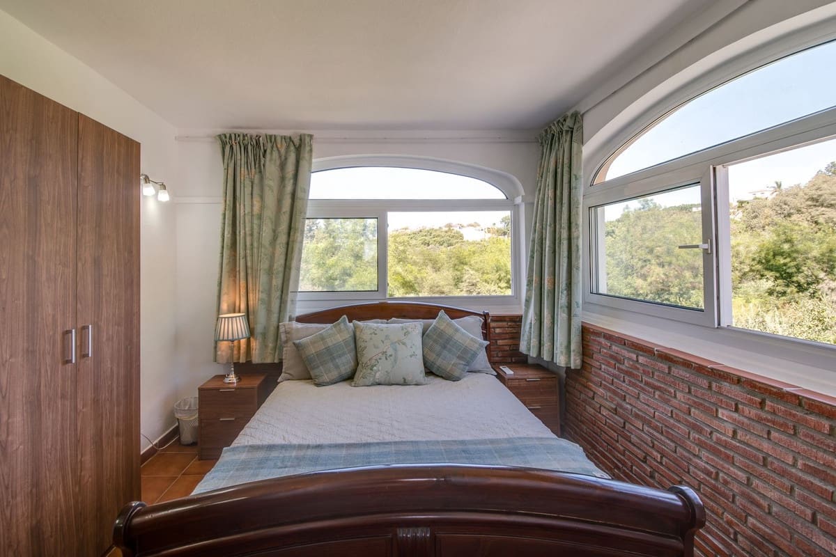 5 quarto Moradia para venda em Coin com piscina garagem - 629 000 € (Ref: 9072914)