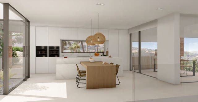 Chalet de 4 habitaciones en Los Monteros, Marbella en venta con piscina garaje - 4.500.000 € (Ref: 9072917)