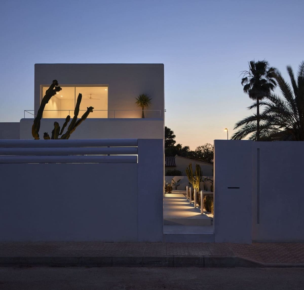 3 Zimmer Villa zu verkaufen in Estepona mit Pool Garage - 895.000 € (Ref: 9077107)