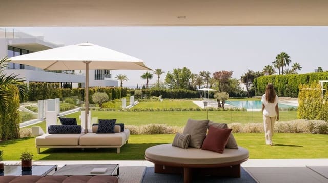 4 bedroom Villa for sale in Golden Mile, Marbella with pool garage - € 7,900,000 (Ref: 9079808)
