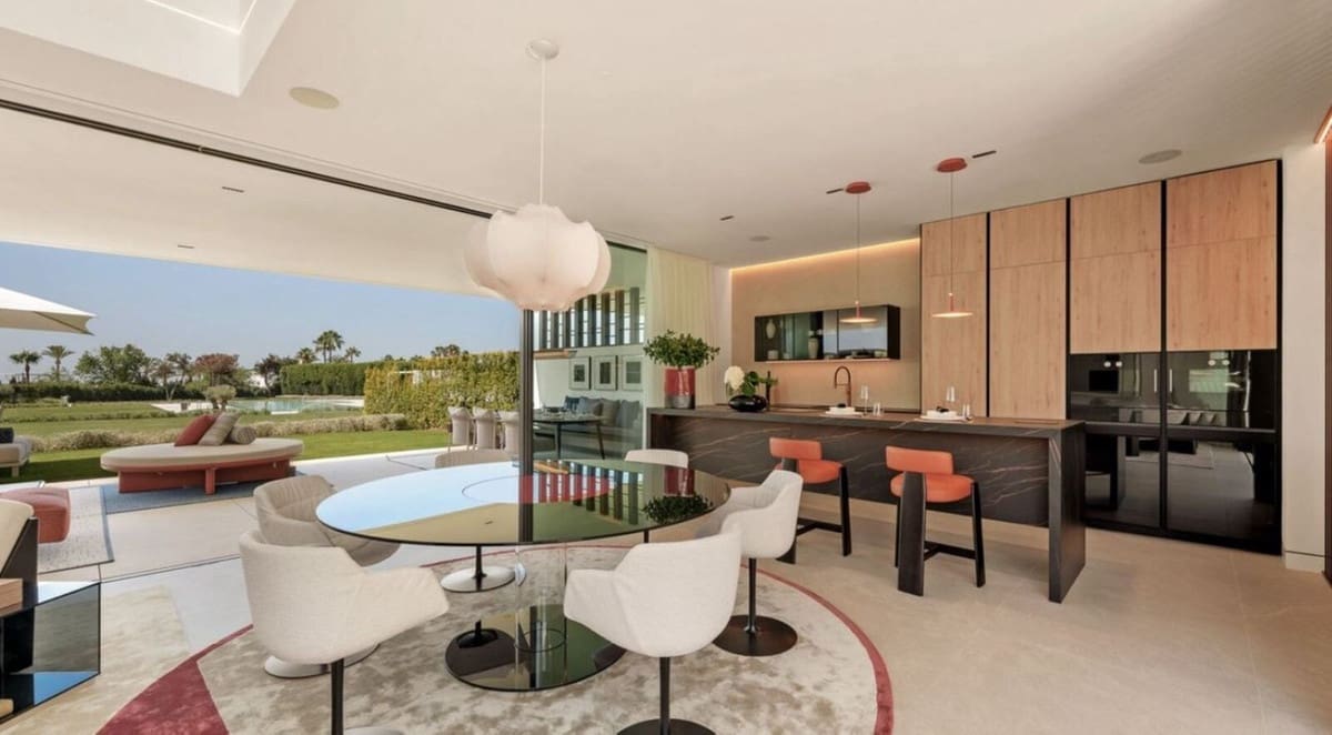 4 sovrum Villa till salu i Golden Mile med pool garage - 7 900 000 € (Ref: 9079808)