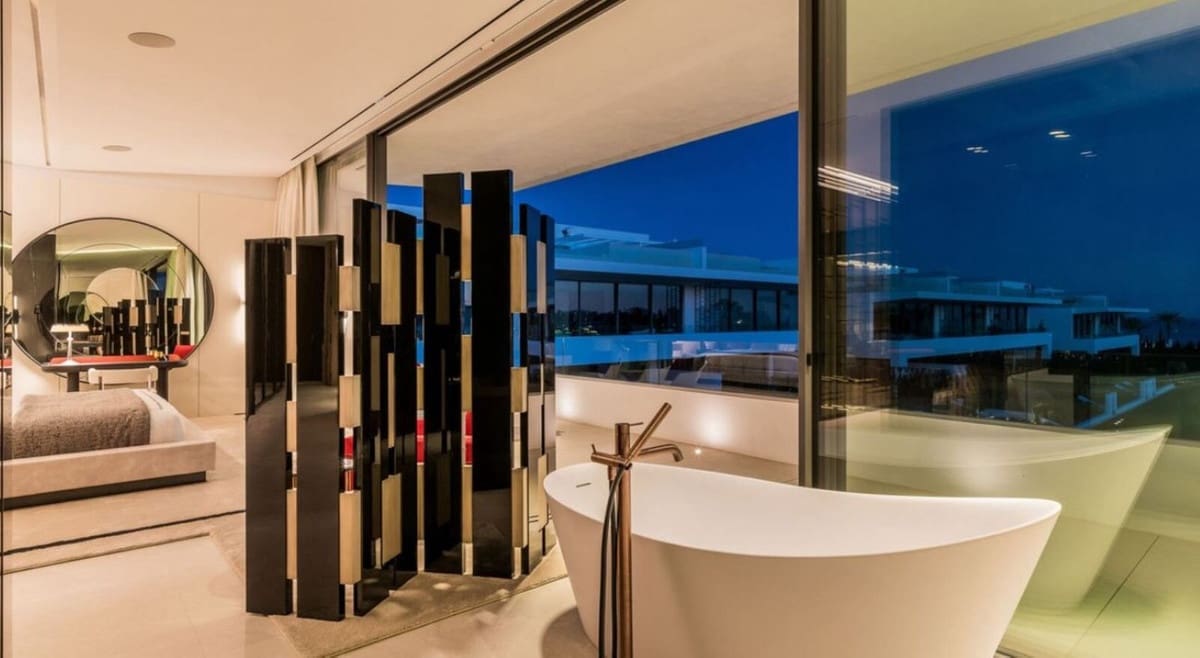 4 sovrum Villa till salu i Golden Mile med pool garage - 7 900 000 € (Ref: 9079808)