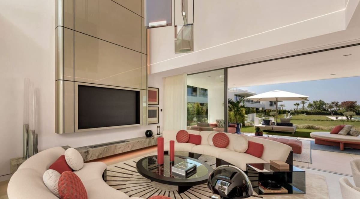 4 quarto Moradia para venda em Golden Mile com piscina garagem - 7 900 000 € (Ref: 9079808)