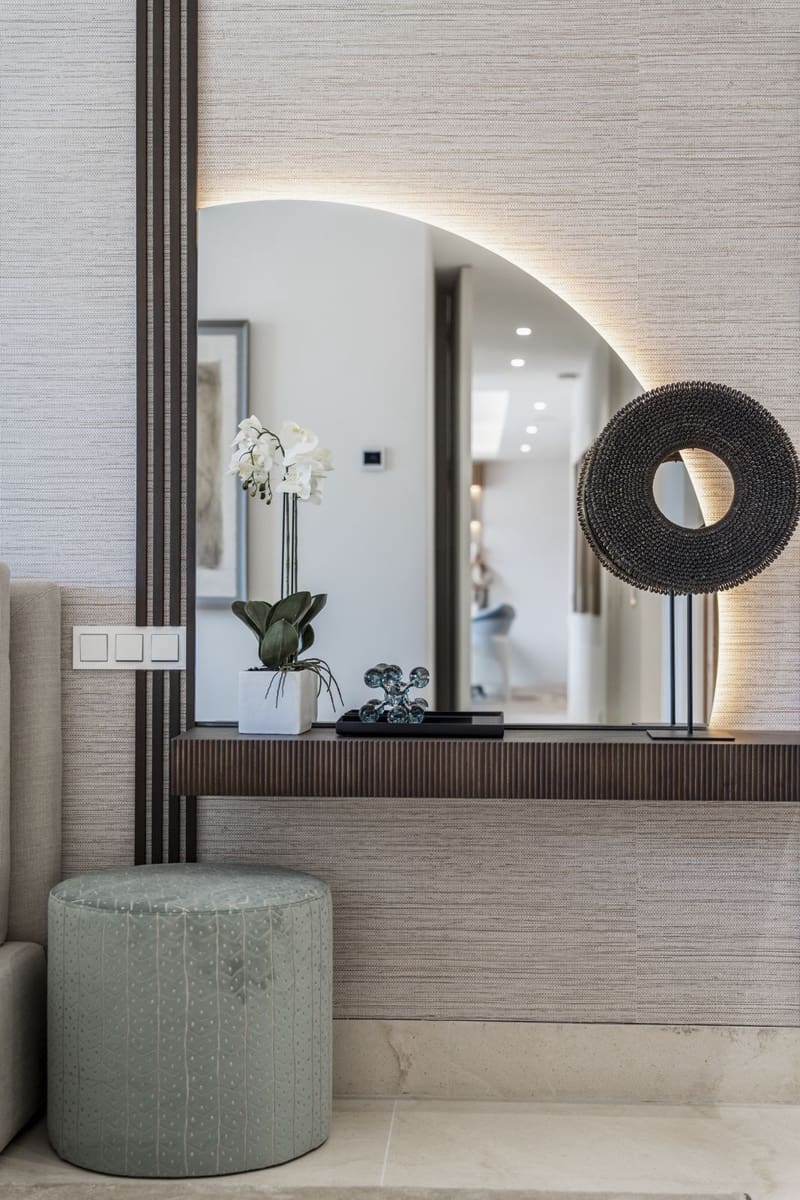 2 bedroom Apartment for sale in Nueva Andalucia with pool garage - € 1,150,770 (Ref: 9084598)