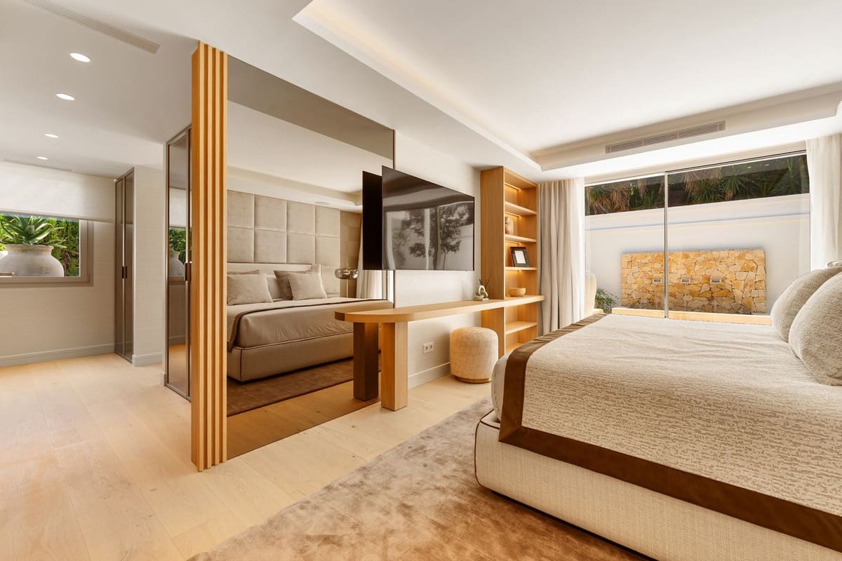 5 sypialnia Willa na sprzedaż w Nueva Andalucia z basenem garażem - 5 150 000 € (Ref: 9085825)