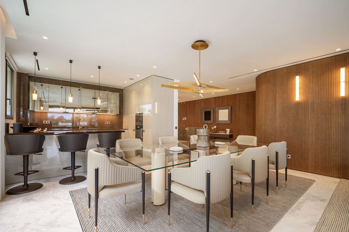 5 sypialnia Apartament na sprzedaż w Golden Mile z basenem garażem - 6 395 000 € (Ref: 9086522)