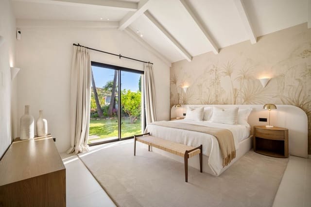 4 sypialnia Willa na sprzedaż w Nueva Andalucia, Marbella z basenem garażem - 4 350 000 € (Ref: 9094692)