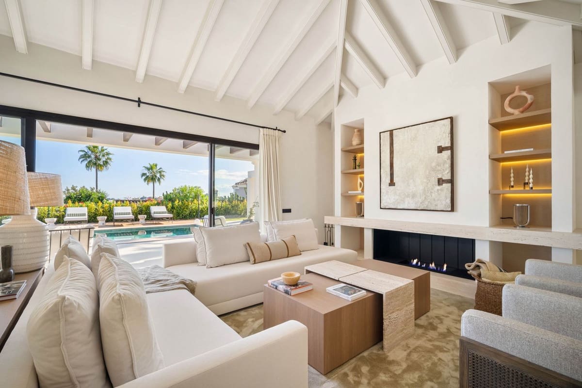 4 bedroom Villa for sale in Nueva Andalucia with pool garage - € 4,350,000 (Ref: 9094692)