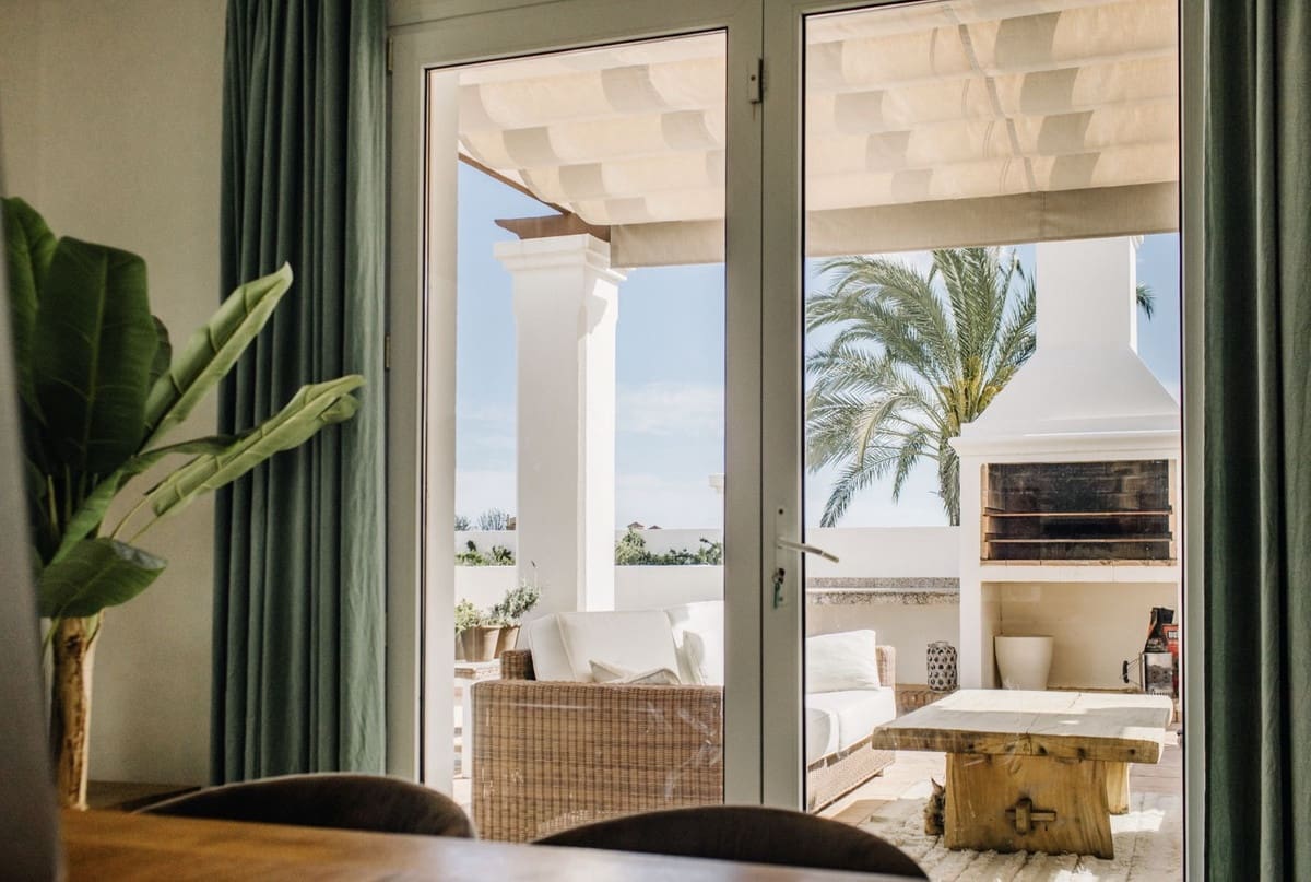 5 soverom Villa til salgs i Estepona med svømmebasseng garasje - € 1 495 000 (Ref: 9097277)